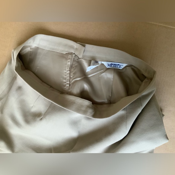 VINTAGE PENCIL SKIRT, w/ lining. By Michele NY. - Picture 6 of 12